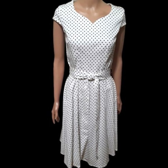 DressTells White/Black Polka Dot 50s Swing Dress, Size Medium NWT - Picture 2 of 3